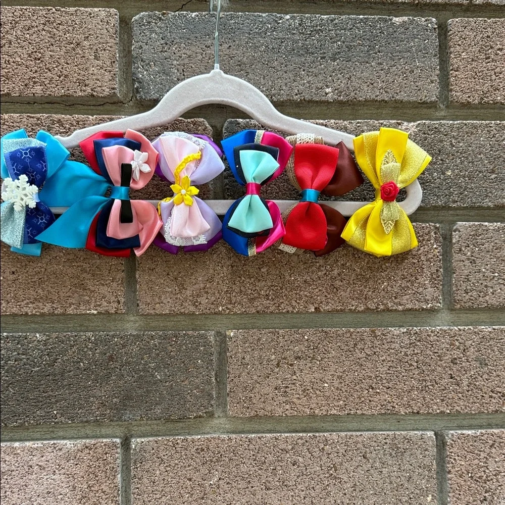 Disney Multicolor Stacked Bow Hair Clip Set - Blue, Pink, Red, Yellow